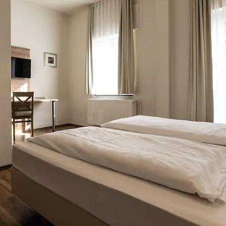Hotel Gaestehaus Luise *